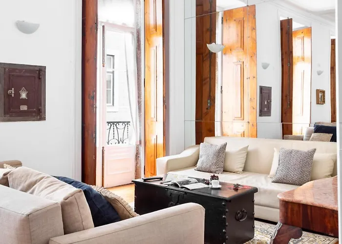 Altido Unique 1-Br Apartment In Central Chiado
